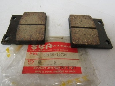 Suzuki GS550 1985-86  oem Brake shoe set p.n 59100-16830  59130-16730