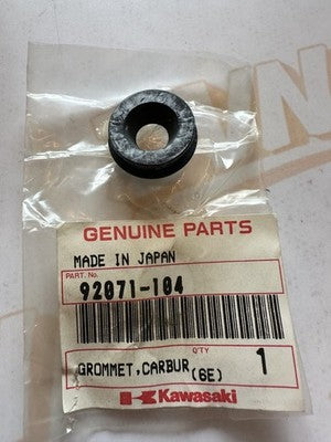 NEW GENUINE92071-104 KAWASAKI Z650 Z1000 CARBURETTOR GROMMET RUBBER