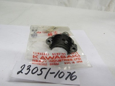 Kawasaki Turn Signal right turn signal bracket RIGHT REAR  KZ1100 SPECTRE