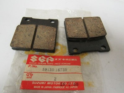 Suzuki GS550 1985-86  oem Brake shoe set p.n 59100-16830  59130-16730