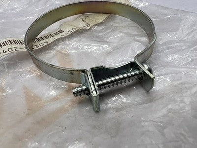 NOS OEM Suzuki TS50 SP370 TM75 T500 GS1100 Carburetor Clamp Holder 09402-54303