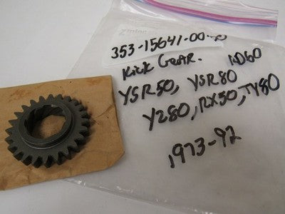 NOS OEM Yamaha Kick Start Gear (26T) 1970-1976 AT1 DT100 HT1 RD200 251-15651-01