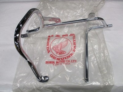 New Genuine Honda 1982 GL1100 Right Saddlebag Stay 84250-MB9-770