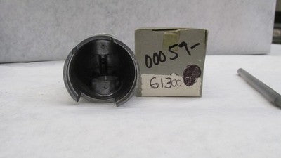 OEM NOS 1962 - 1967 T10 SUZUKI STANDARD PISTON , 00059-61300 / T10 1311 T 01
