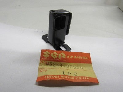 NOS  Suzuki TS DS 100 125 185 TS250 Seat Plate Clamp Guide 45213-29300  1977-191