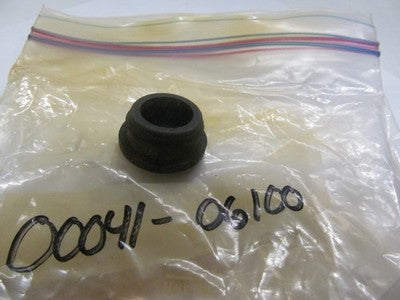 Suzuki  T10  Oem swing arm shaft hole cover  00041-06100
