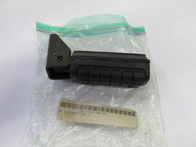 NOS 1983 YAMAHA XJ750M LEFT REAR FOOT REST PEG STEP 33N-27430-00-00