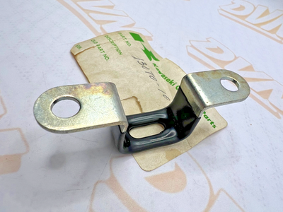 Kawasaki KZ1300 Tachometer Cable Guide 13070-1012 (L-4240)