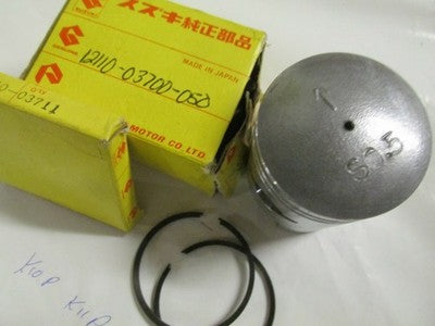Suzuki K10 K11 K15  injected   nos 1st over  (.50) piston and ring set 1966-1968