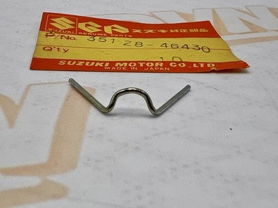 Suzuki NOS NEW 35128-46430 Spring DS DS80