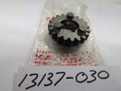 NOS Kawasaki Transmission Top Gear 20T 1974-1979 KX250 13137-030