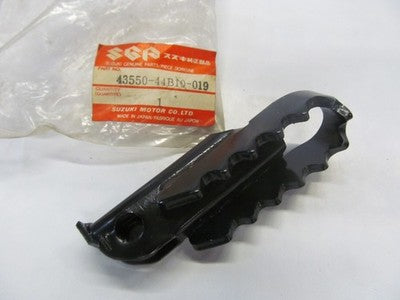 NOS Genuine Suzuki DR650 1992-1995 Right Hand Footrest NEW 43550-44B10