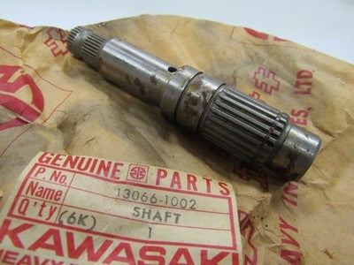 NOS Kawasaki Kickstarter Shaft  1977-1979 ke250 13066-1002