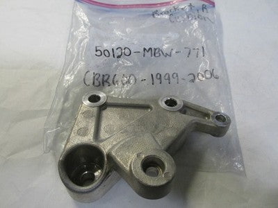 HONDA CBR600 F4i REAR RIGHT SHOCK CUSHION BRACKET 50120-MBW-771 CBR 600 F4