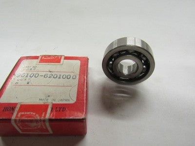 NOS HONDA VFR750 NSR50 AXLE BEARING PART# 96100-6201000
