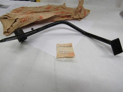 NOS Genuine Suzuki T10 nos rear brake pedal      00044-04130