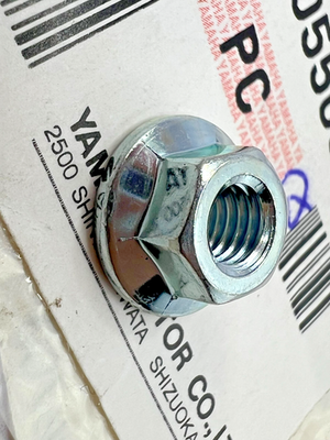 Yamaha NUT, FLANGE 95702-05500-00 OEM NEW