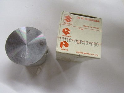 NOS NEW OEM ORIGINAL SUZUKI  1ST OVER  SIZE PISTON  1990 RM80  12110-02B43-050