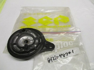 SUZUKI 1983-1990 DR100    REAR HUB PANEL  NOS   64210-48701