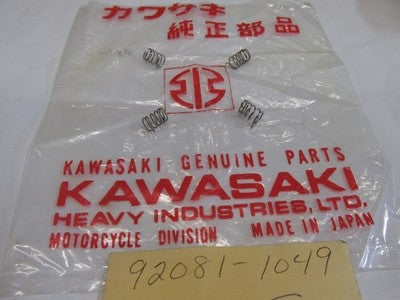 NOS OEM KAWASAKI Z1-R KZ550 SPRING 92081-1049   SOLD AS 4