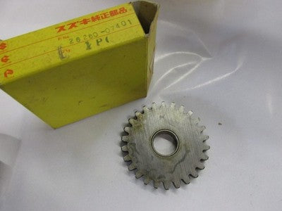NOS Suzuki B100P B105P  Kick Start Idler Gear 26260-07000