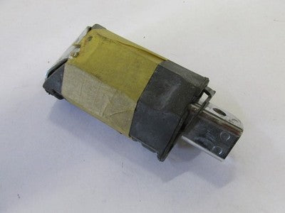 83-85 Yamaha XVZ1200 Rear Footrest Assembly 1 26H-27430-02-00 NOS