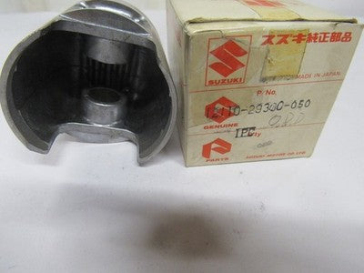 NOS Suzuki TS185 Sierra DS185 1977-81 Genuine Piston .50 mm over 12110-29300-050