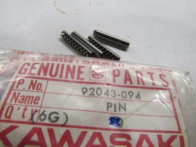 4 Kawasaki NOS NEW 92043-094 Tank Cap Fitting Pin H2 S1 S2 Mach IV Mach III Mach