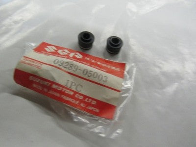 Genuine Suzuki Valve Oil Seal DR125 GS250 GSX1100 Obsolete 09289-05003 sold as 2