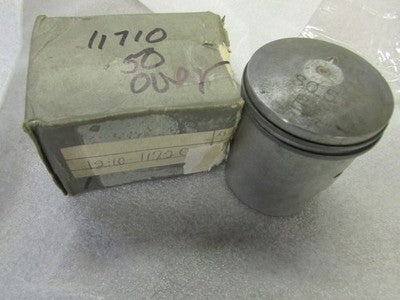 NOS Suzuki  T20 TC250  12110-11710  Piston & RING  .50 MM OVER SIZE OVER  X6