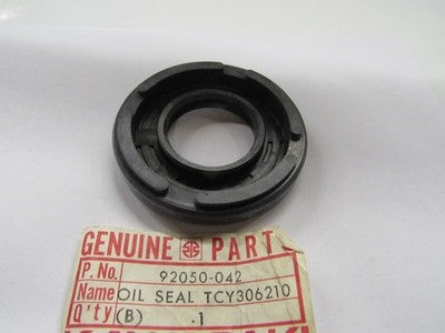 Kawasaki NOS NEW 92050-042 Oil Seal TCY306210 H2 Mach IV 750