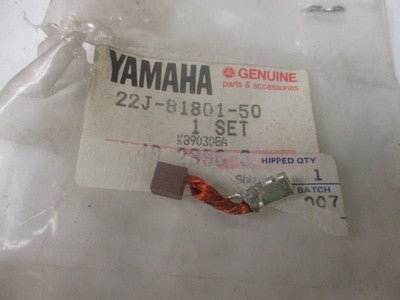 NOS Yamaha YFM80 YFM100 YFM50 Starter Brush 22J-81801-50