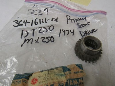 NOS Yamaha Crankshaft Primary Gear 364-16111-00-00 DT250 DT360 MX250 MX360 DT MX