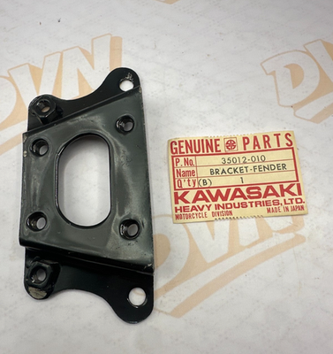 Kawasaki NOS NEW 35012-010 Front Fender Bracket G3 G4 KV G3SS G3TR G4TR KV100