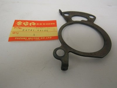 NEW OEM SUZUKI GS450 GS550 COUNTERSHAFT BEARING PLATE 24741-44100