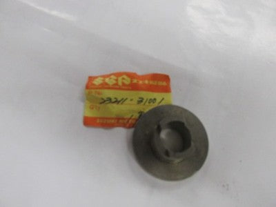 NOS Suzuki Second Driven Gear SET 72-77 GT750 24320-31822