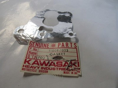 1 NOS Genuine 1977 Kawasaki KZ 1000 Factory Oil Pump Gasket OEM 11009-1023 NEW
