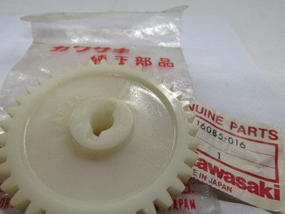 Kawasaki NOS 16085-016 Oil Pump Gear F6 F7 KD KE KD175 KE175 1971 To 79