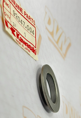 NOS NEW OEM ORIGINAL KAWASAKI F7 KE100 F6 MC1 LOWER BEARING CONE 92047-004