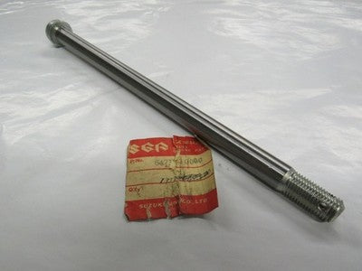 NOS SUZUKI REAR AXLE TS250R 1971 -1975     P.N  64711-30000