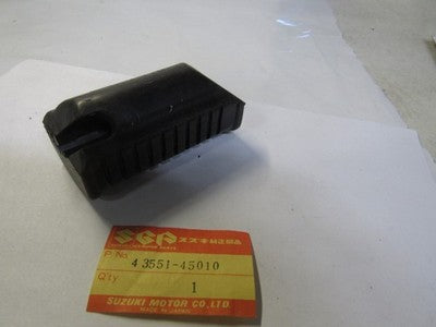 NOS Suzuki GS550 GS750 GS850 1979 Genuine Front Footrest Rubber 43551-45010