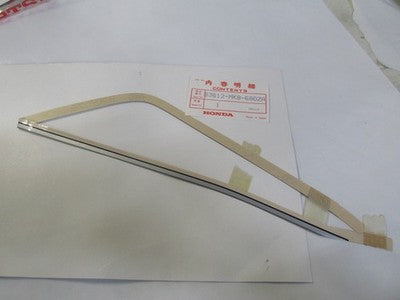 NOS Honda 1987 VFR700 Right Stripe 83612-MK8-680ZA