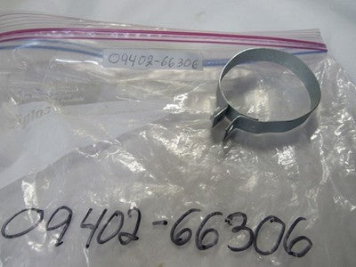 NOS ORIGINAL SUZUKI GT750 TS250 TM400 TM250 CLAMP 09402-66306 black sold as 2