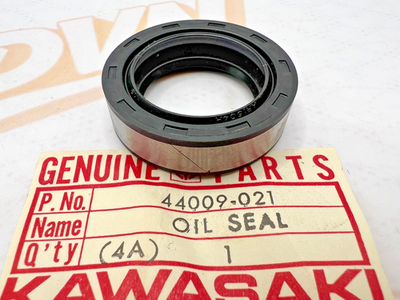 Kawasaki NOS NEW 44009-021 Fork Oil Seal C2 G3 KH C2SS C2TR G3SS G3TR KH100