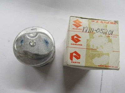 12111-05202  12111-05202 NOS Suzuki Piston (STD) DR125 DR125E GN125 GN125E SP125