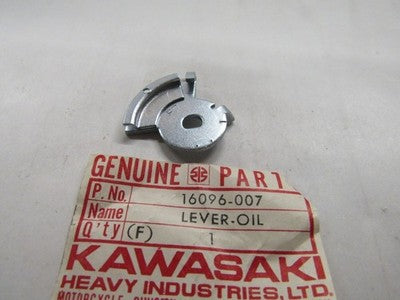 NOS GENUINE KAWASAKI OEM OIL PUMP CABLE LEVER F6 F7 KD KE 175 16096-007