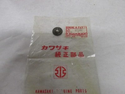 NOS Kawasaki OEM Valve Spring Retainer 93-95 KLX650 87-00 VN1500 12009-005
