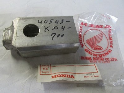 NOS Honda CR125 R CR250 R CR480 R CR500 R Drive Chain Adjuster 40543-KA4-700