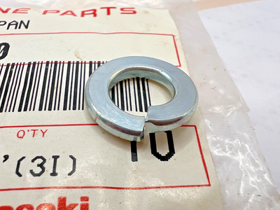 1 NOS 1968-1989 Kawasaki KM100 KZ1000 F3 KLT250 Spring Washer 8mm OEM 461F0800