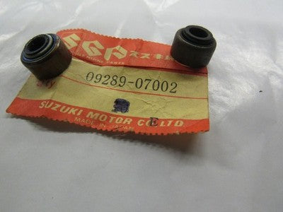 09289-07002 OEM SUZUKI VALVE SEAL GS GR SP XN LS VS VL 1977-2011 650 750 850 550
